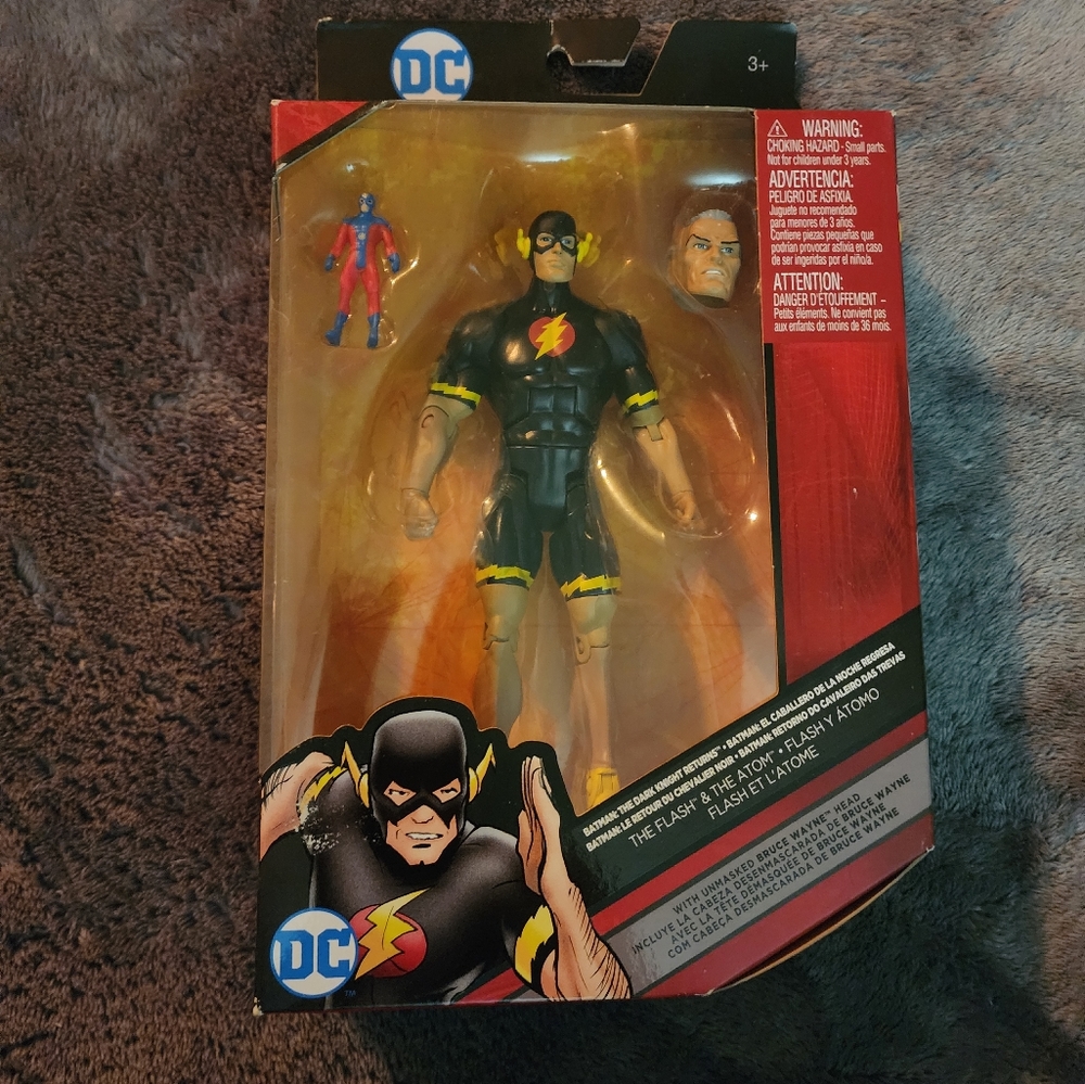 DC Comics Multiverse  The Flash & The Atom New in Box - Picture 3 of 3